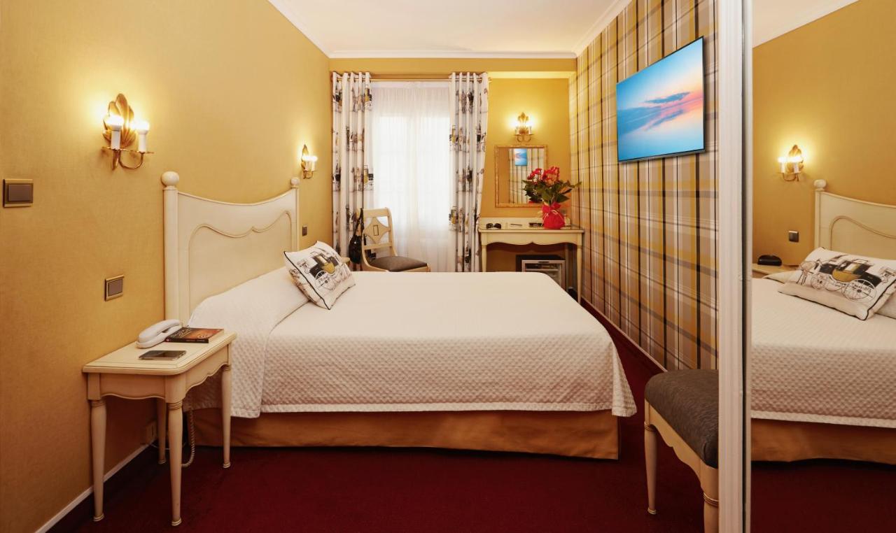 Classic Double Room