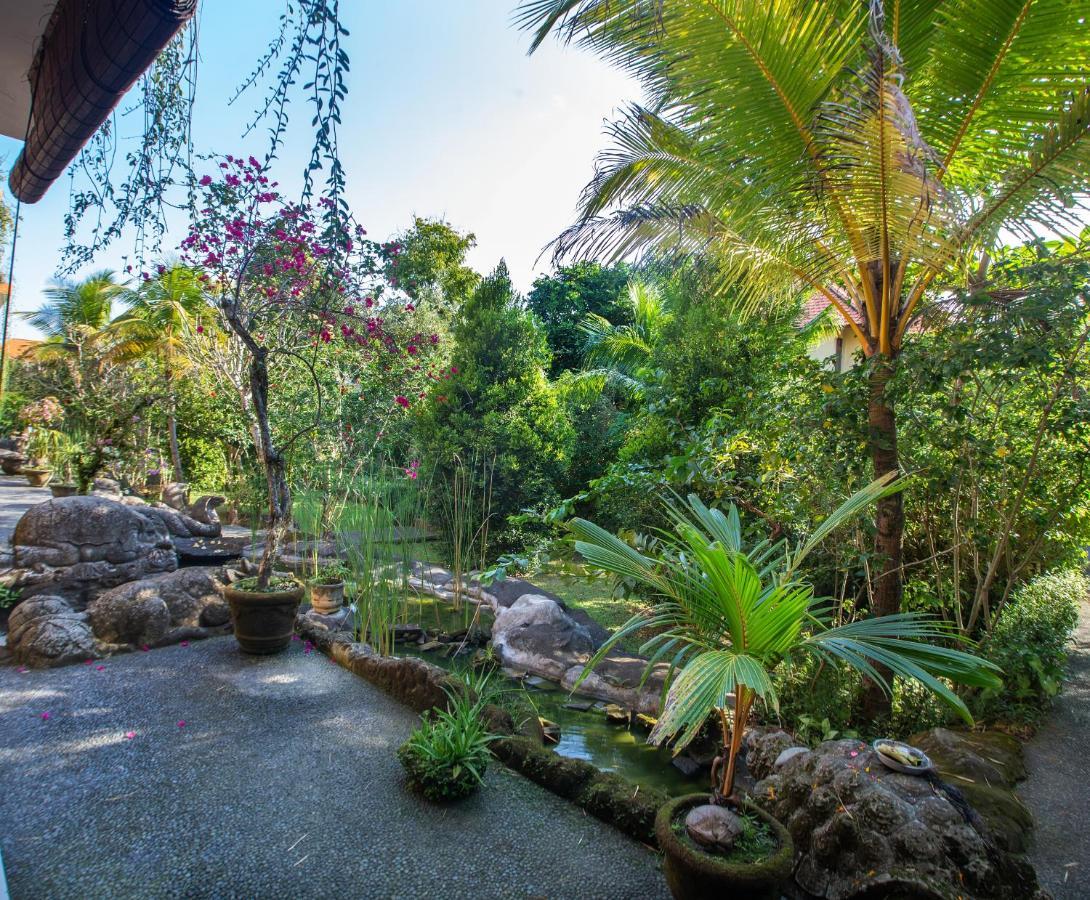 Double or Twin Room Garden View