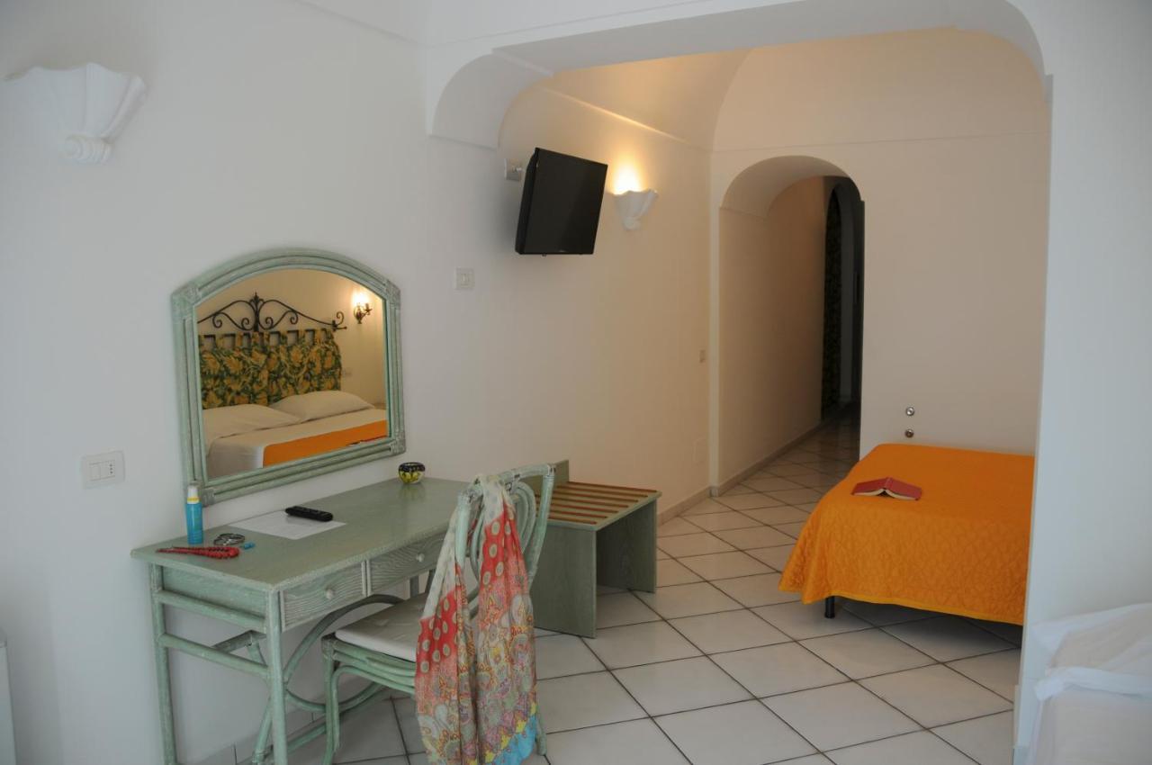 Superior Double or Twin Room Garden View
