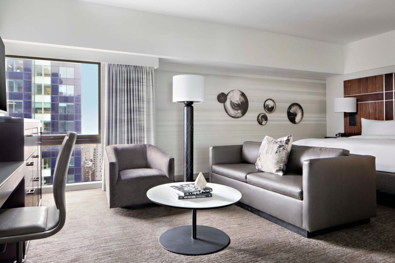 Premier Corner King Room with Sofa Bed