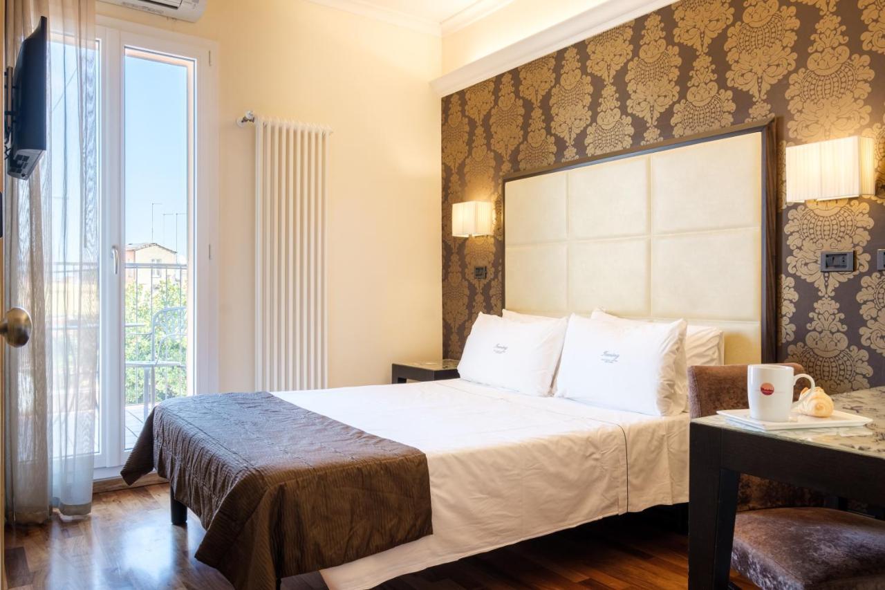 Gold Double or Twin Room