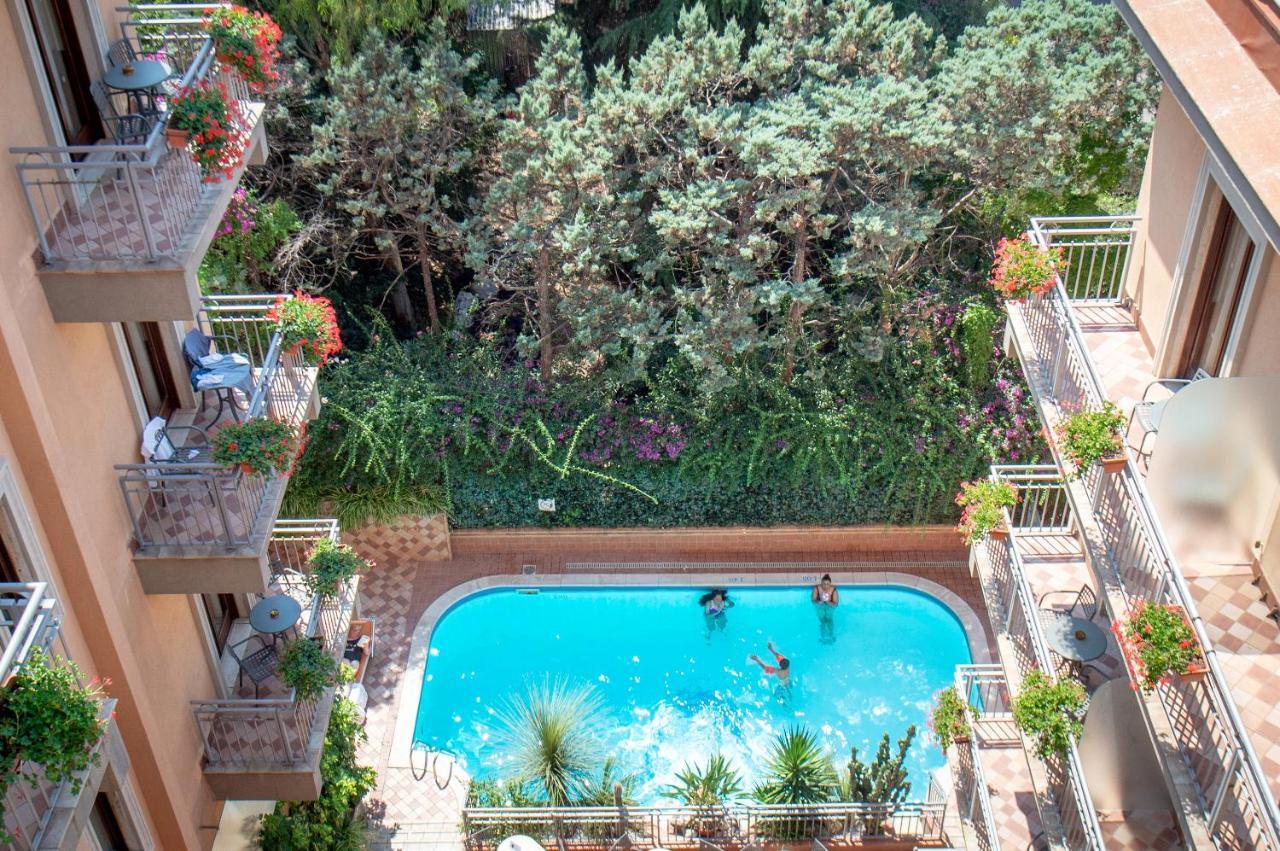 Double or Twin Room Pool View