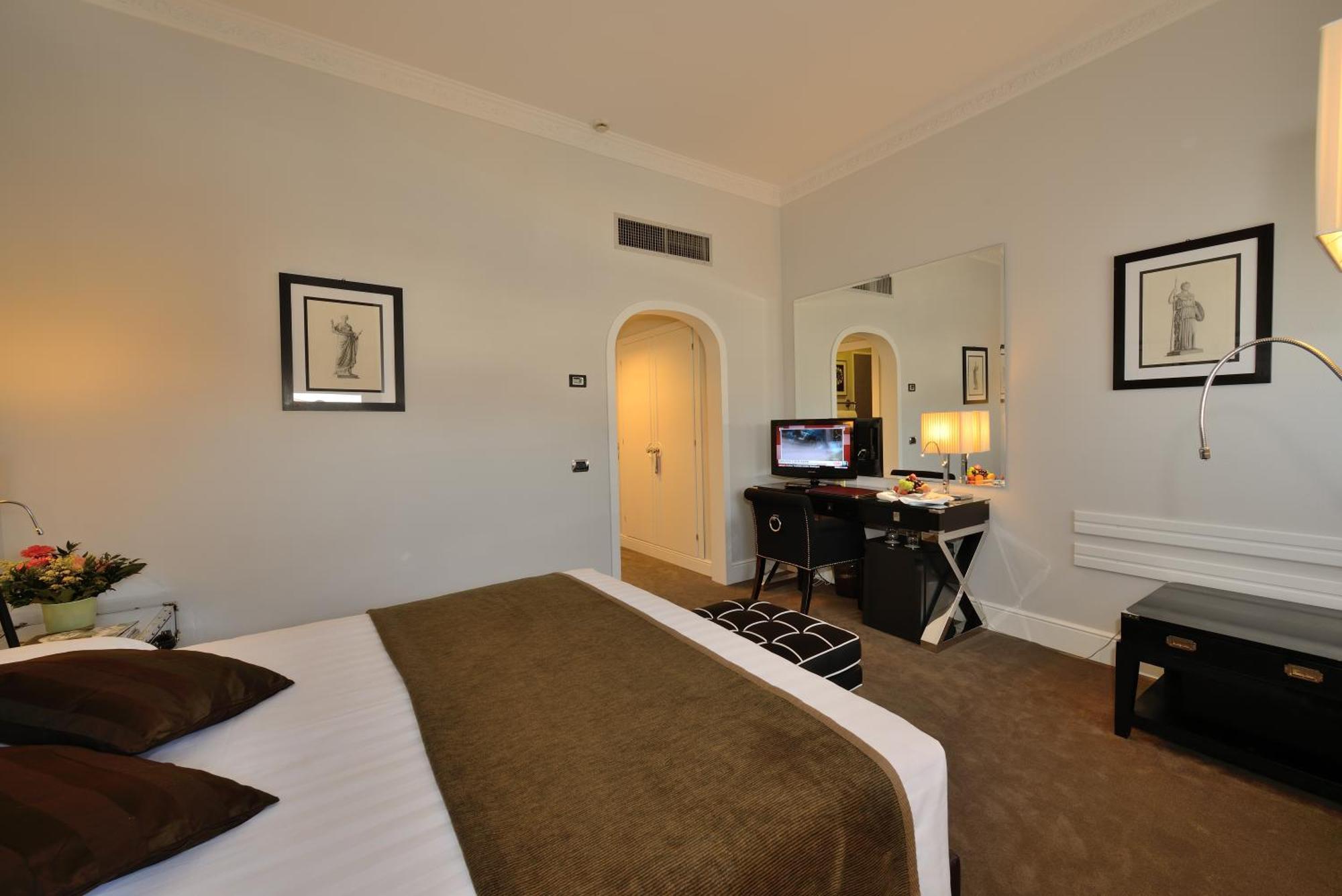 Classic Double or Twin Room