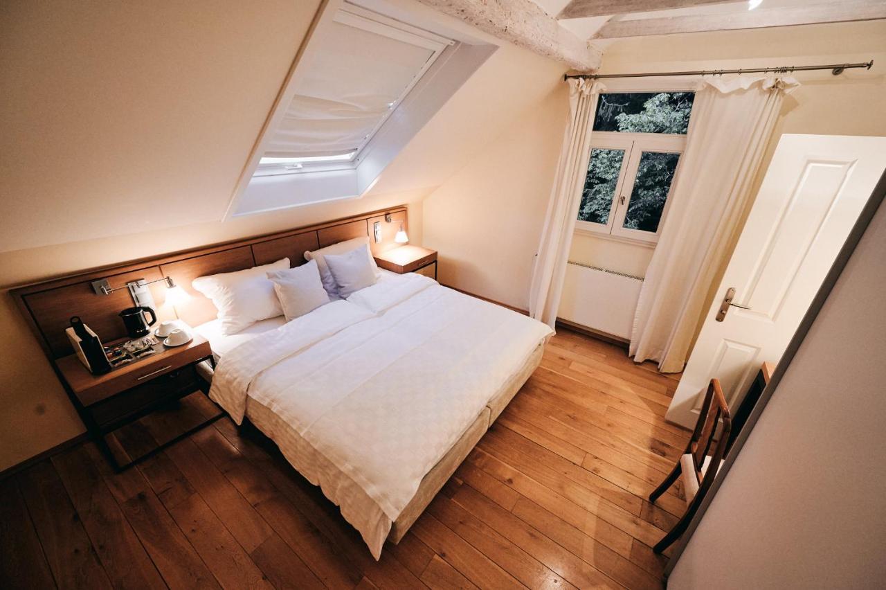 Standard Double Room,1605223487:JPEG