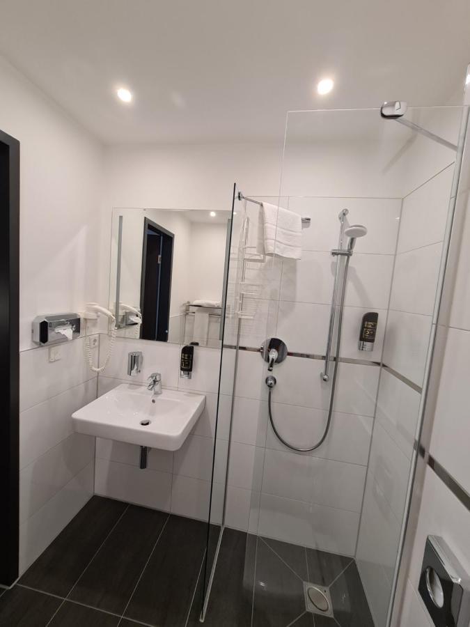 Superior Single Room,1075137445:JPEG