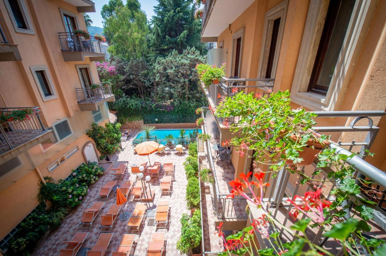Double or Twin Room Pool View