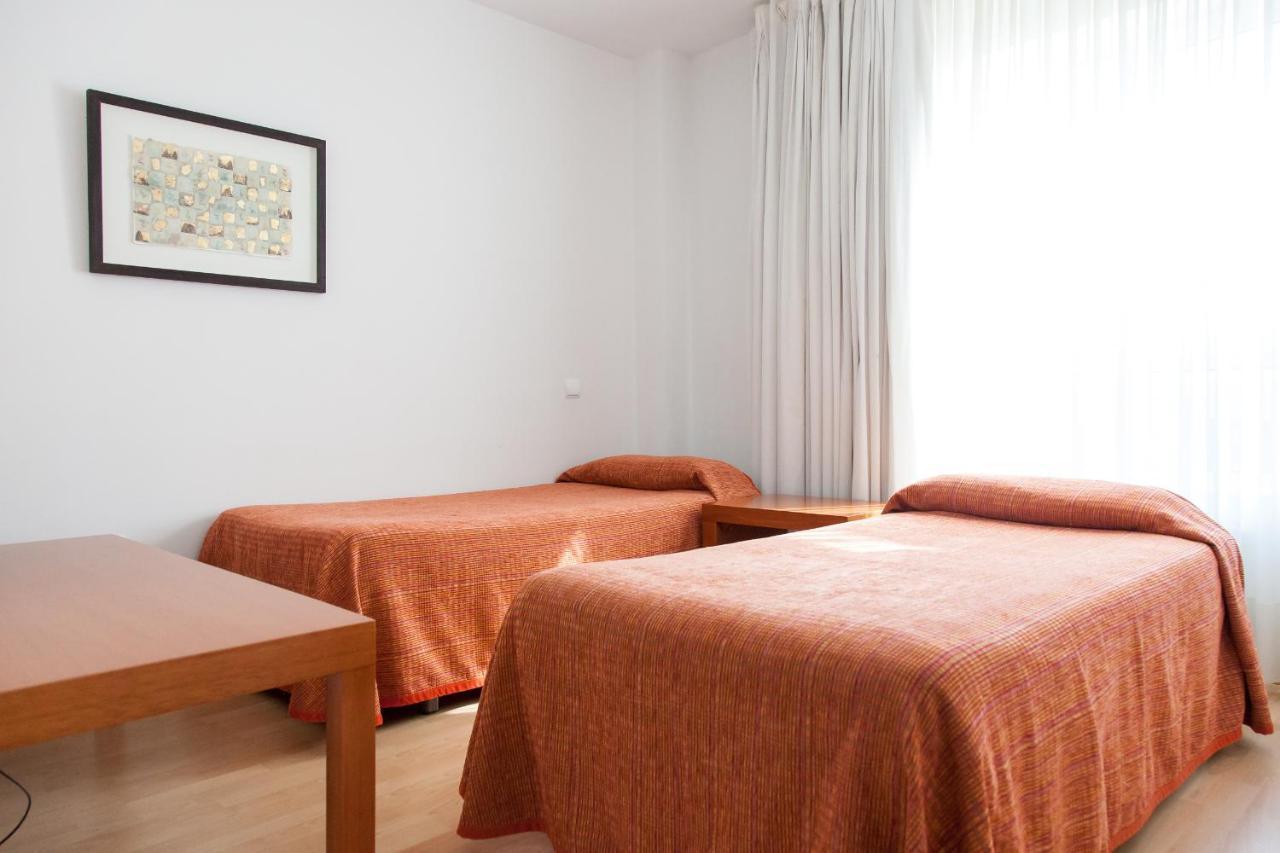 Twin Room,1214100913:JPEG