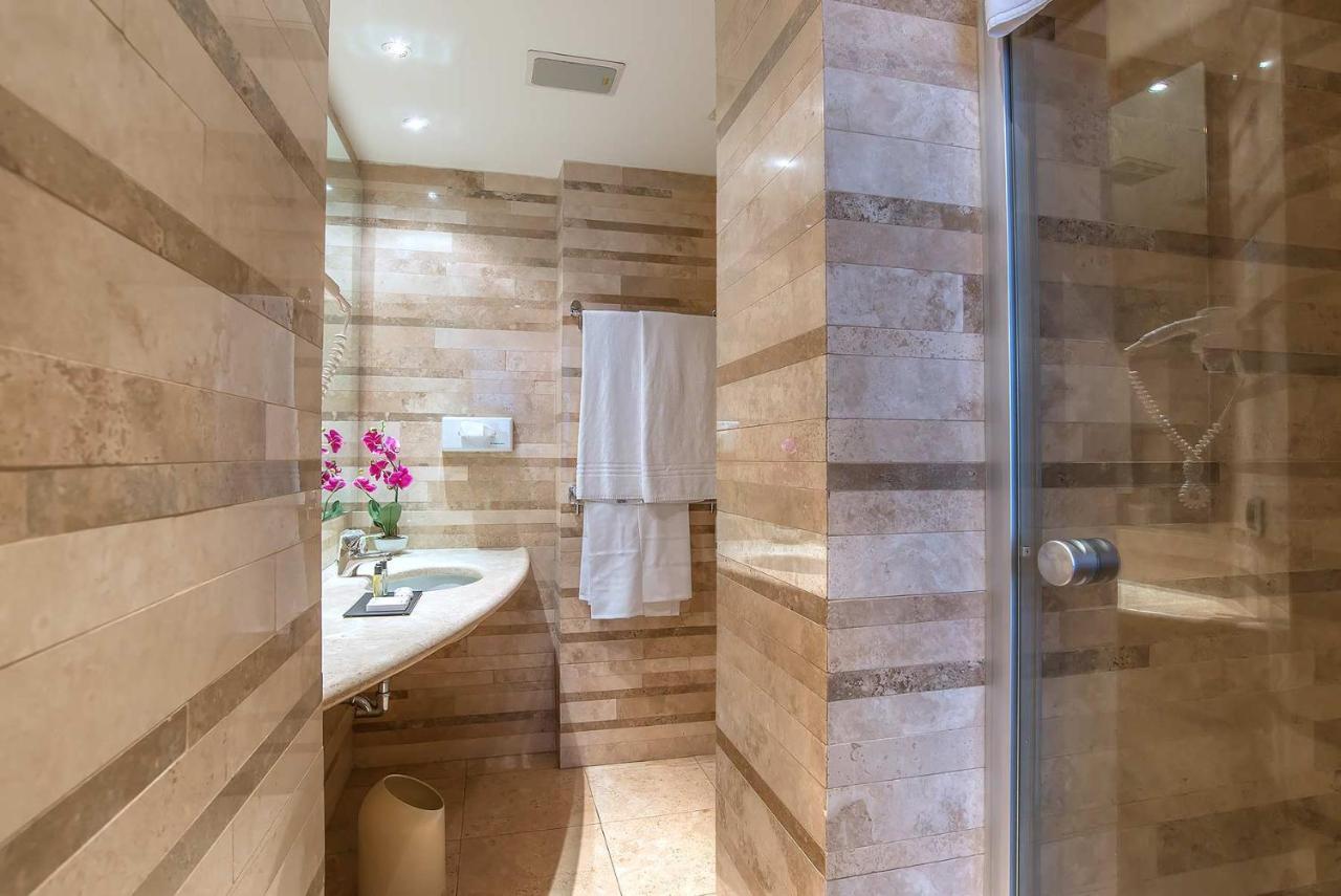 Superior Double Room,1710584789:JPEG