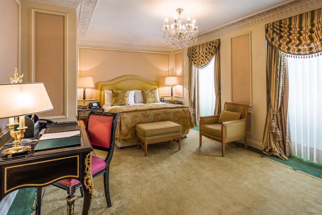 Harrington Suite