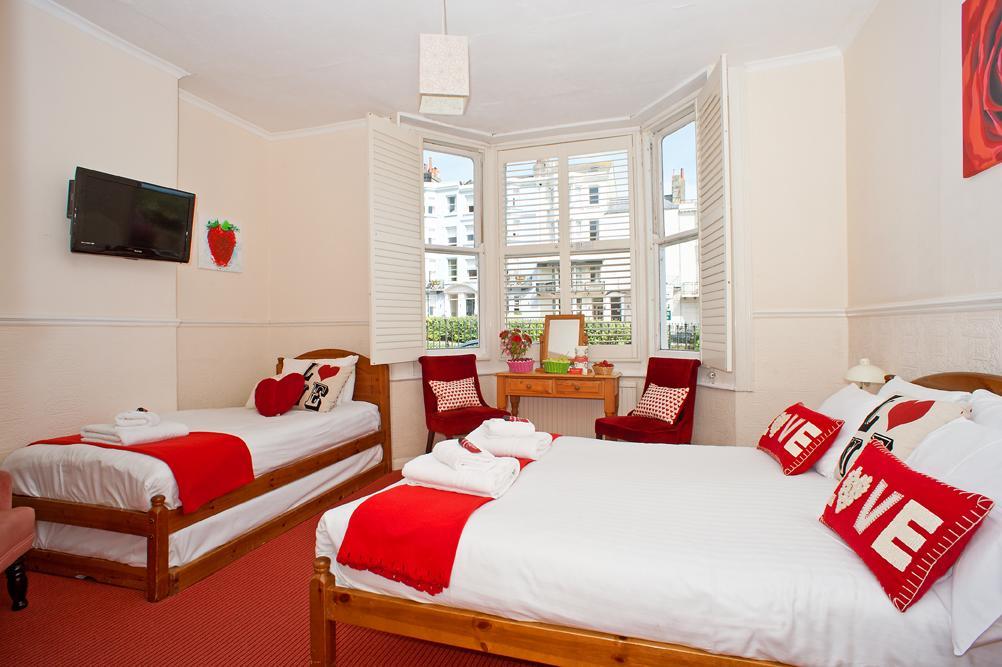 Quadruple Room with Sea View,110395938:JPEG