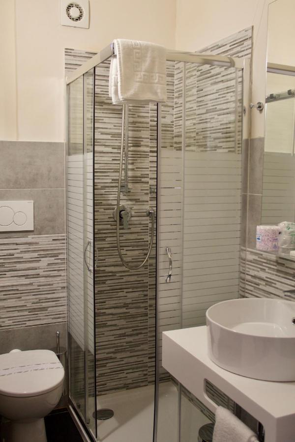 Single Room,1110972186:JPEG