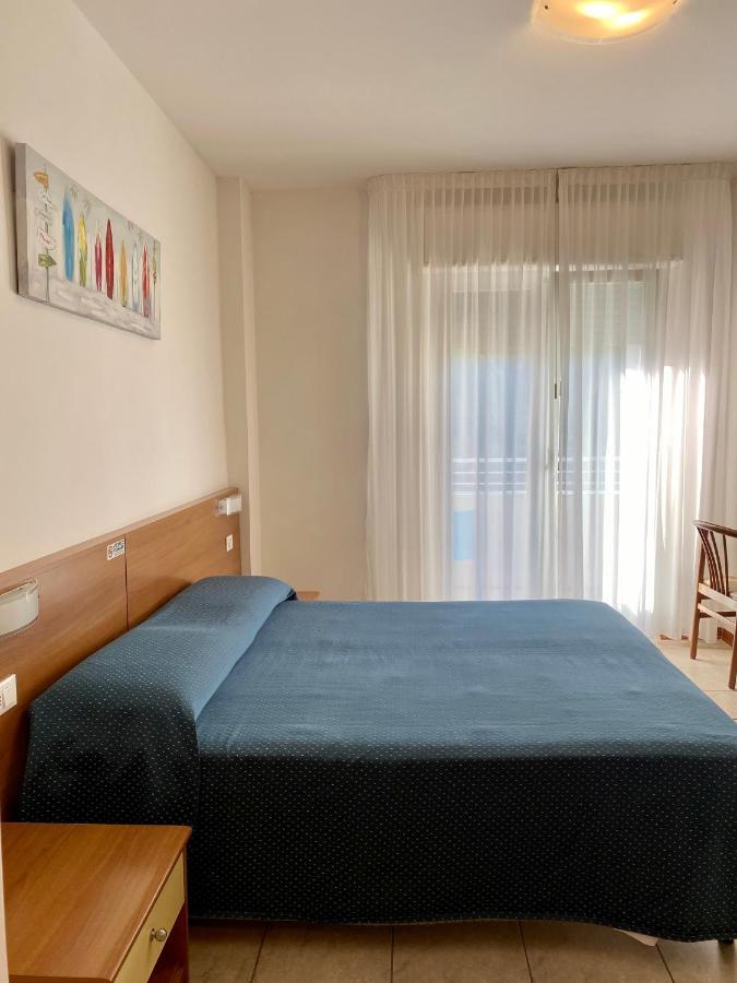 Deluxe Double Room with Balcony,1125866085:JPEG