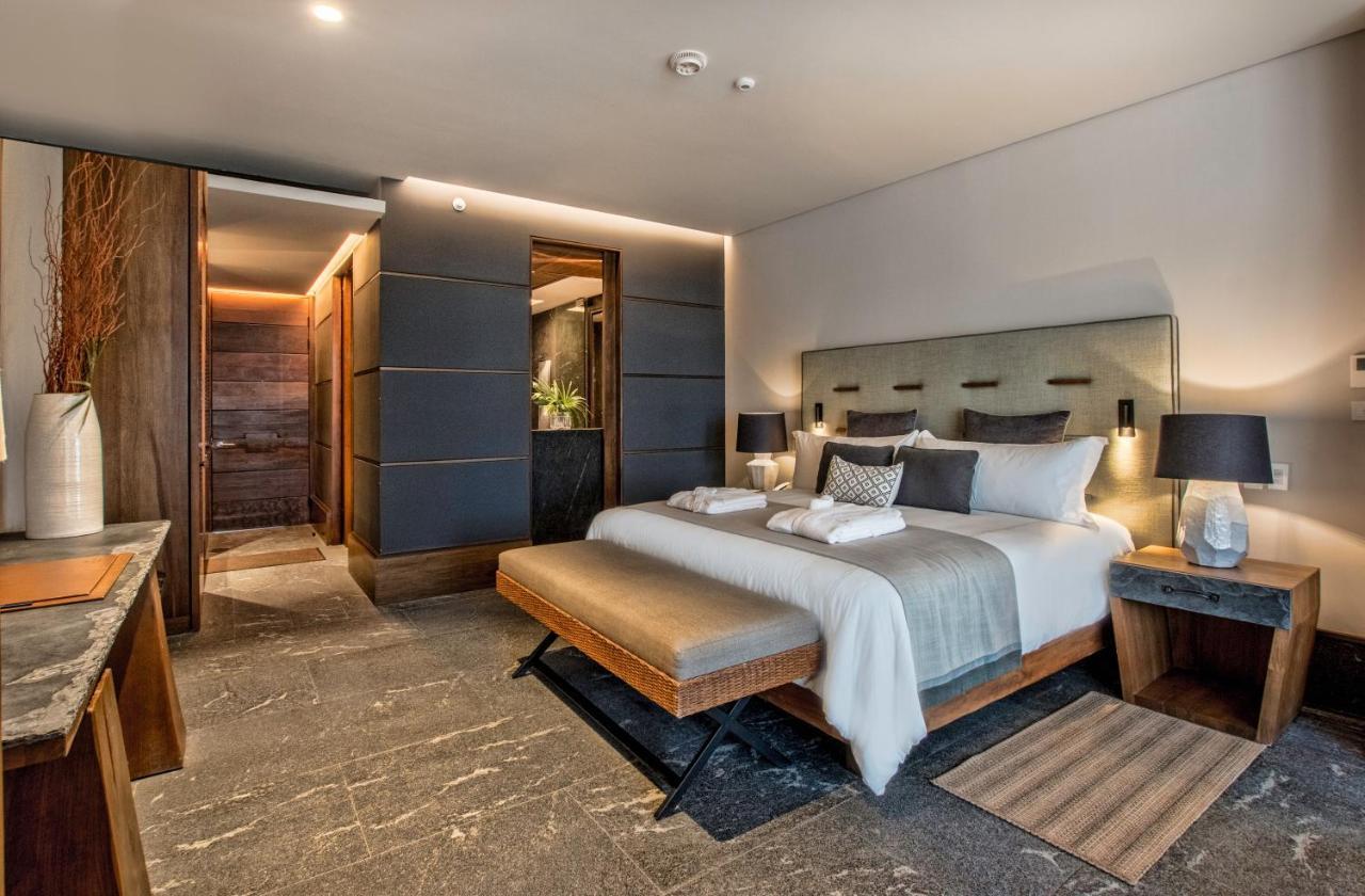 Junior Suite King Tropical View
