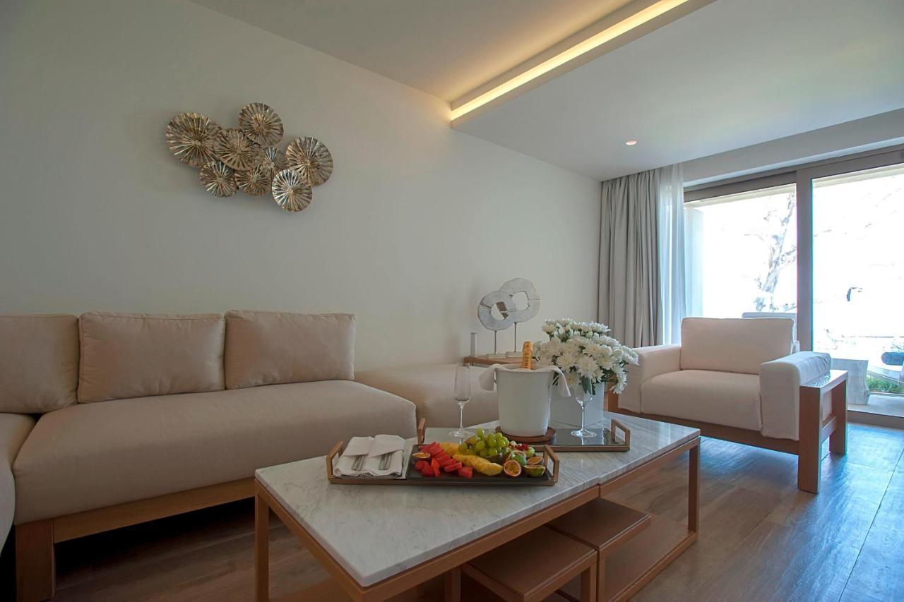 Emerald Suite Beach Front,1163542533:JPEG