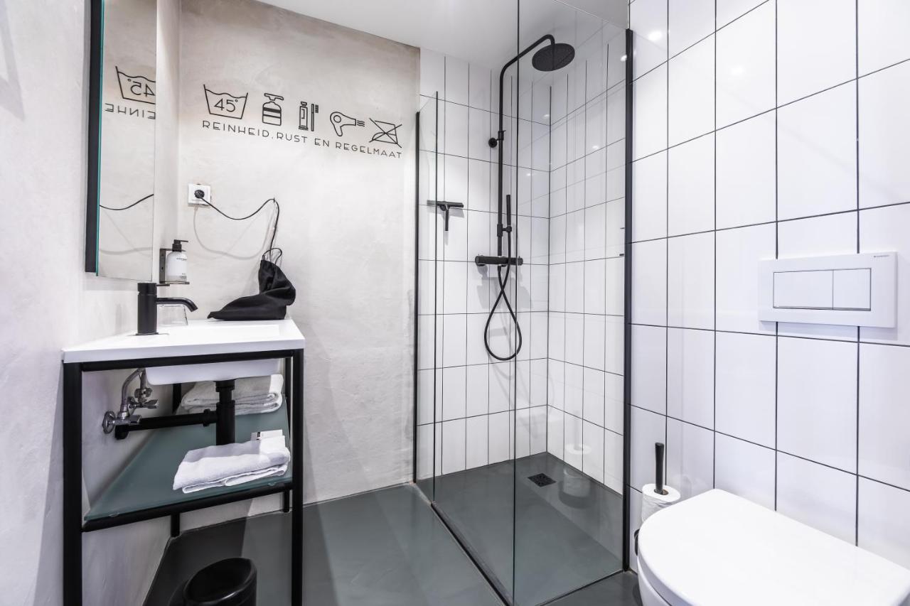 Family Room (4 Adults),1176924217:JPEG