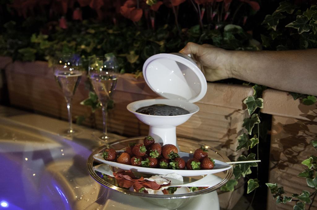 Suite with Terrace and Hot Tub,123375073:JPEG