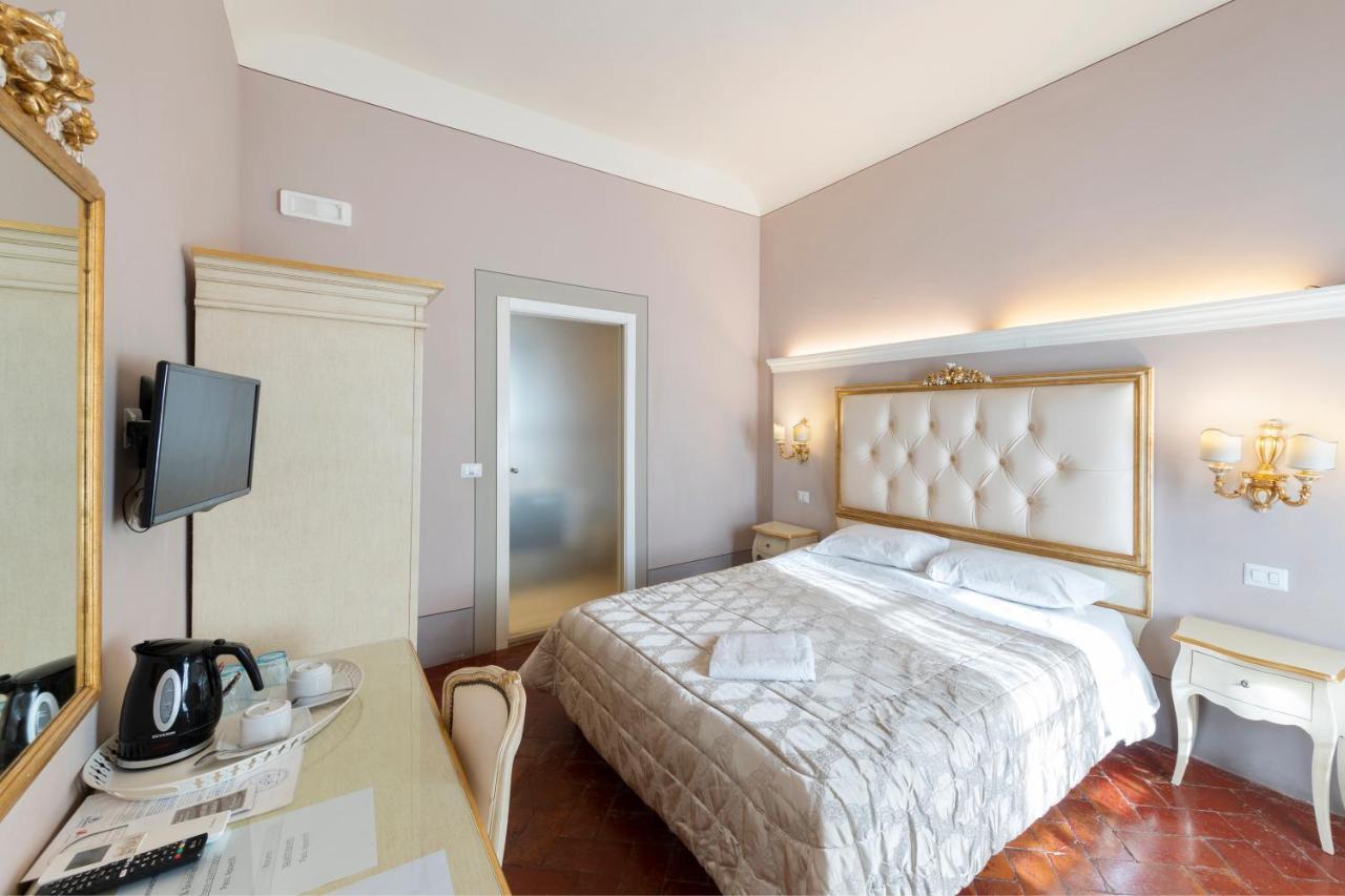 Superior Double or Twin Room with Balcony,1215927814:JPEG