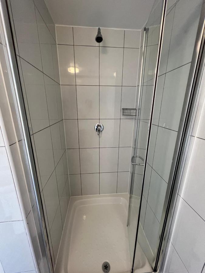 Twin Room Private Bathroom