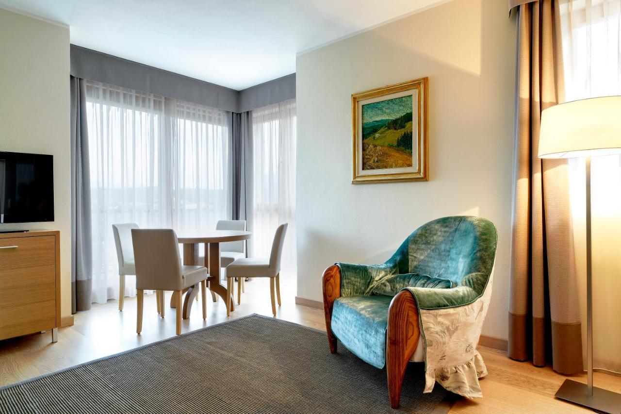 Superior King Suite