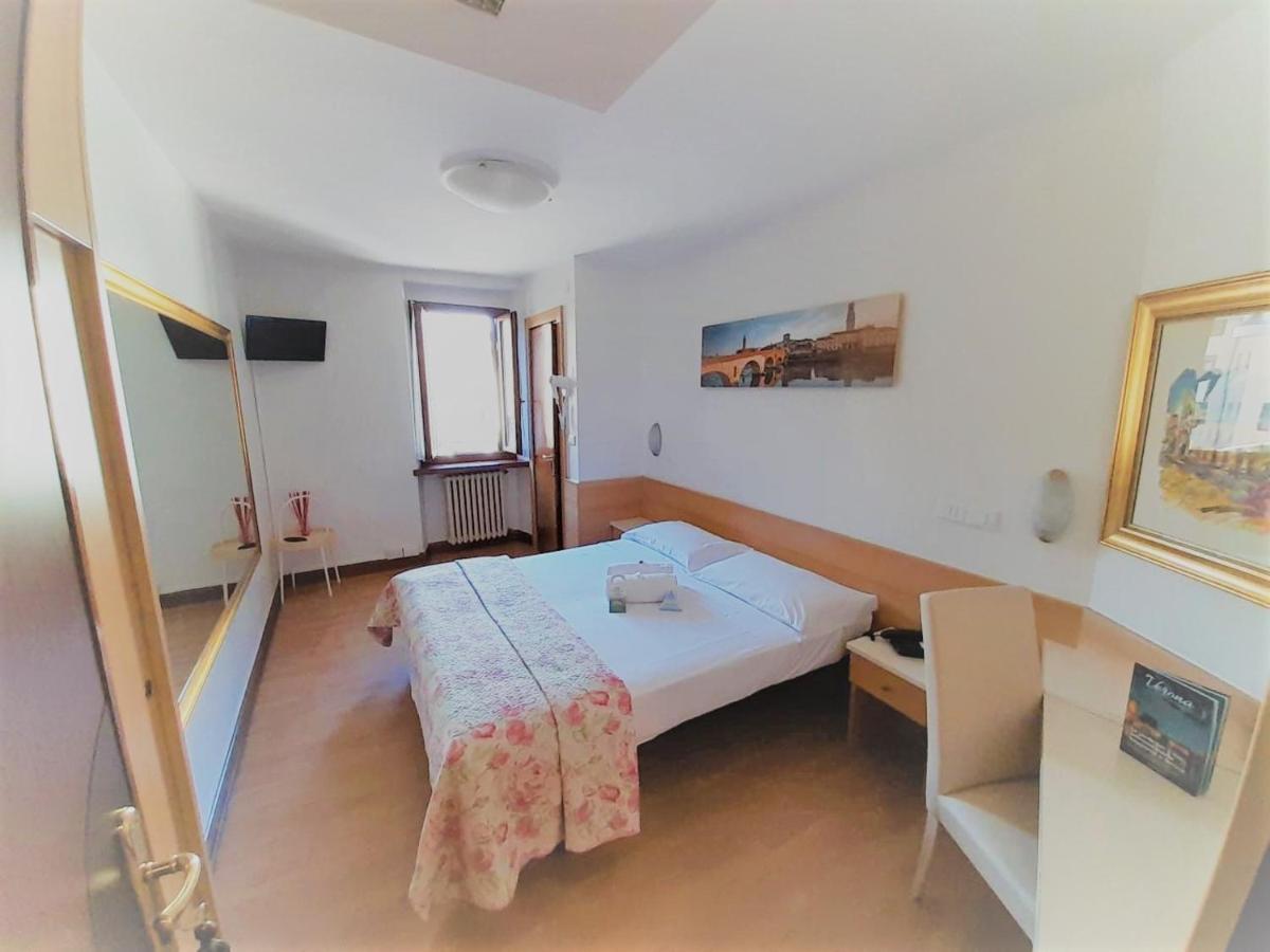 Habitación Familiar con baño privado exterior