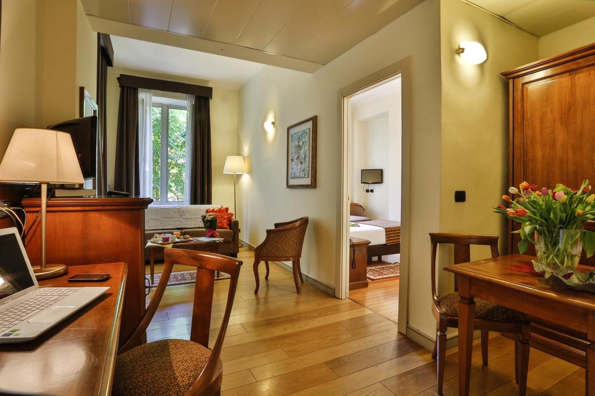 Deluxe Suite