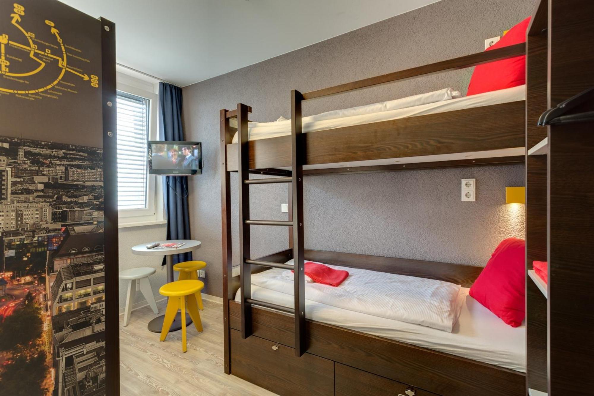 Bed in 4-Bed Female Dormitory Room,446663304:JPEG