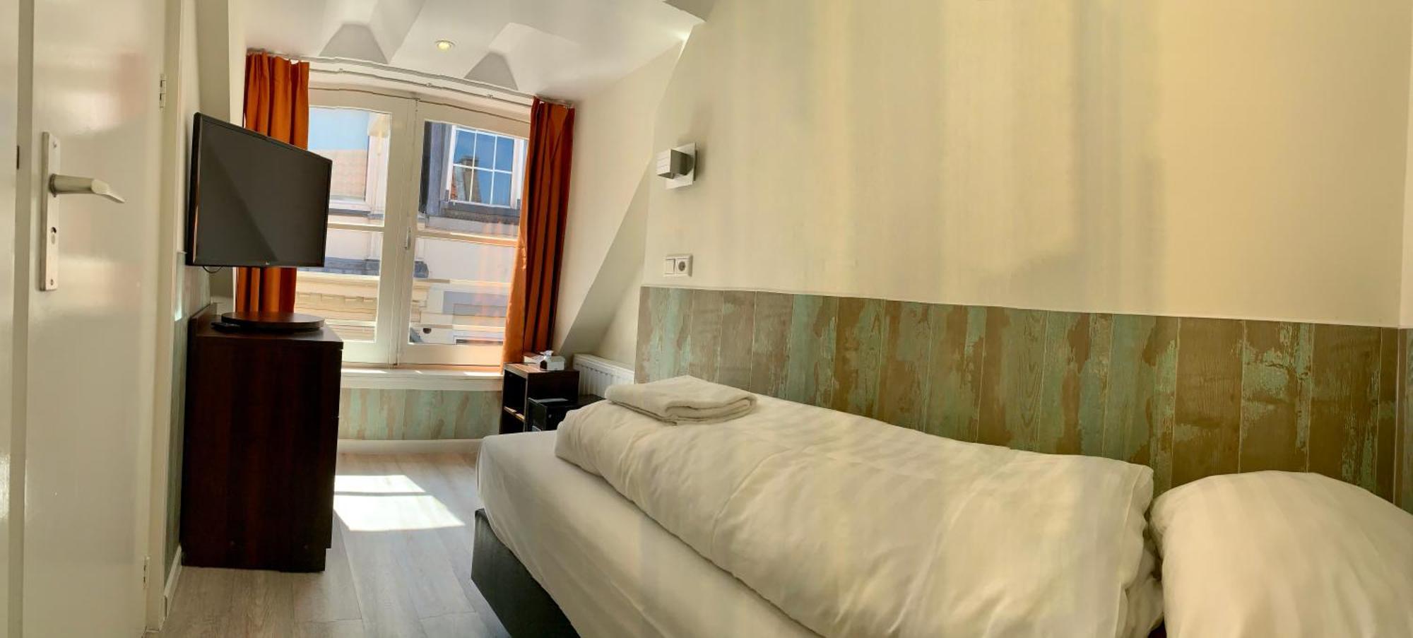 Habitación Individual con baño privado