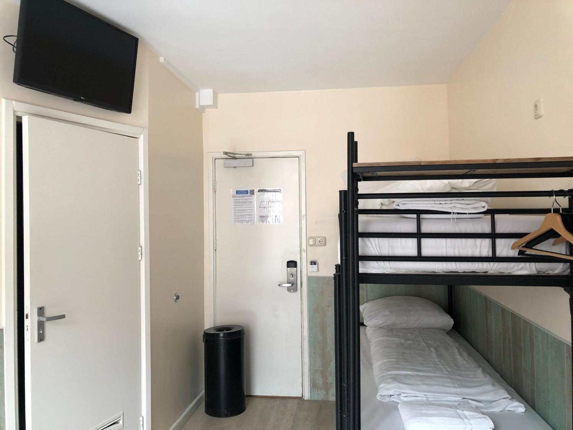 Habitación Familiar con baño privado