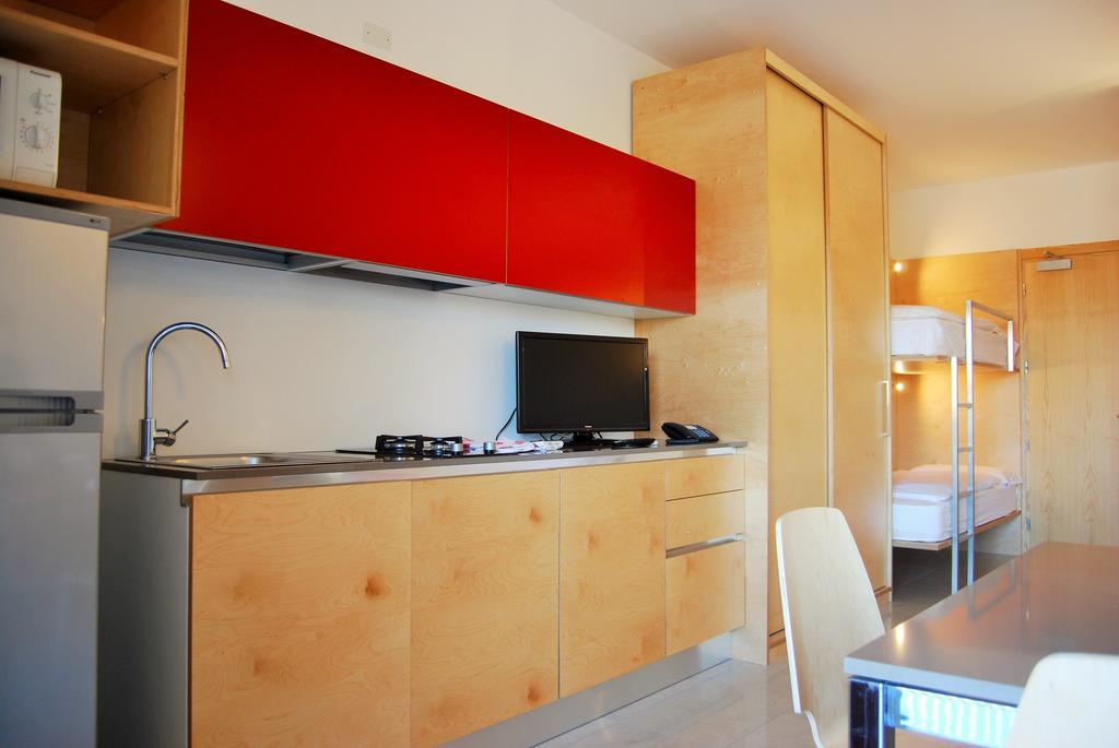 Superior Studio with Balcony,122097934:JPEG