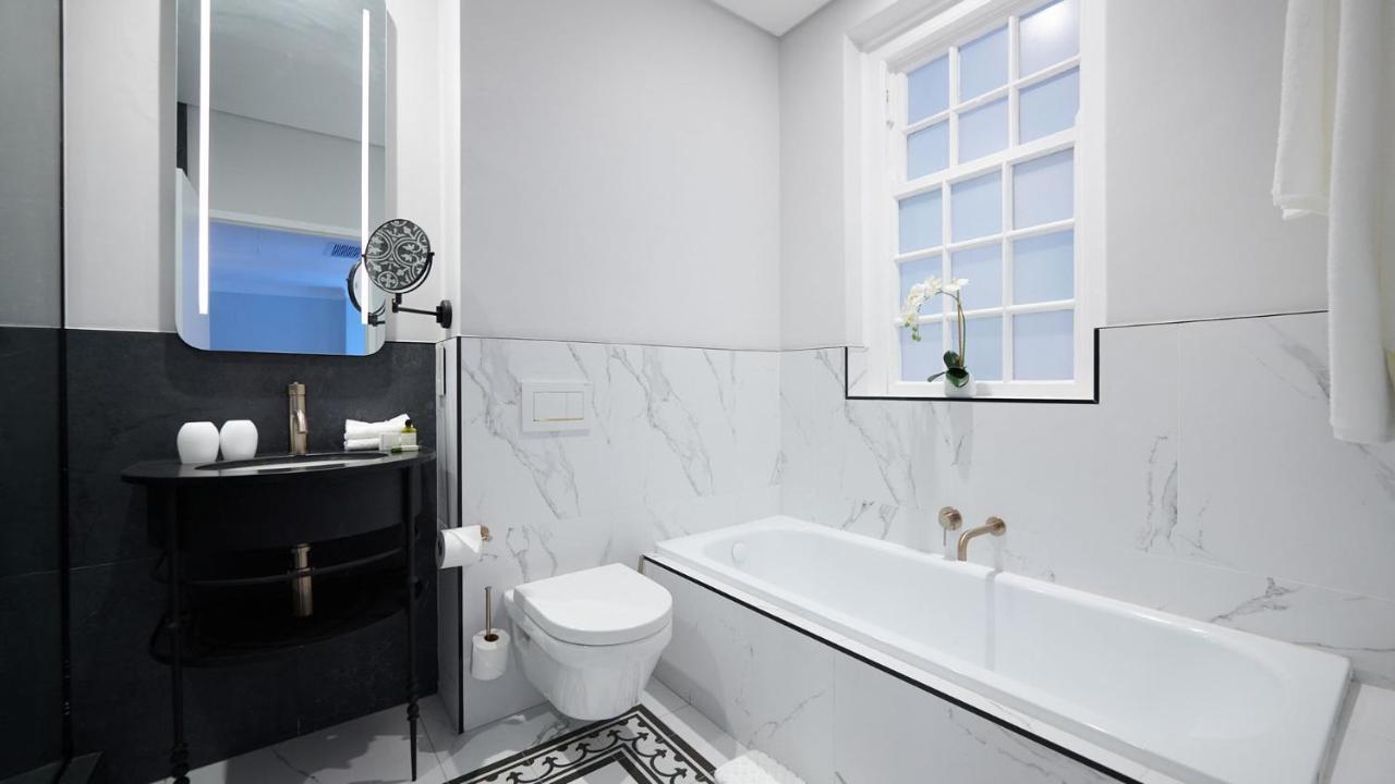 Family Suite,1232805401:JPEG