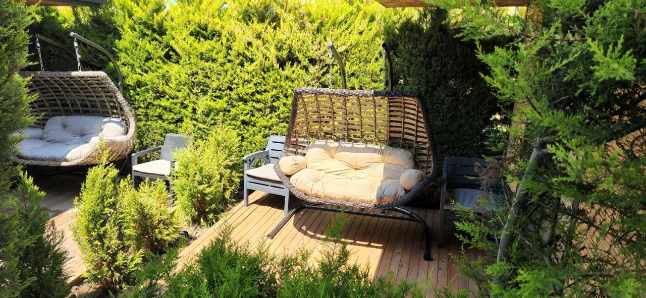 Deluxe Bungalow mit Gartenblick