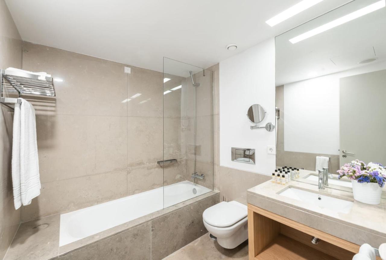 Two-Bedroom Apartment,1252215778:JPEG