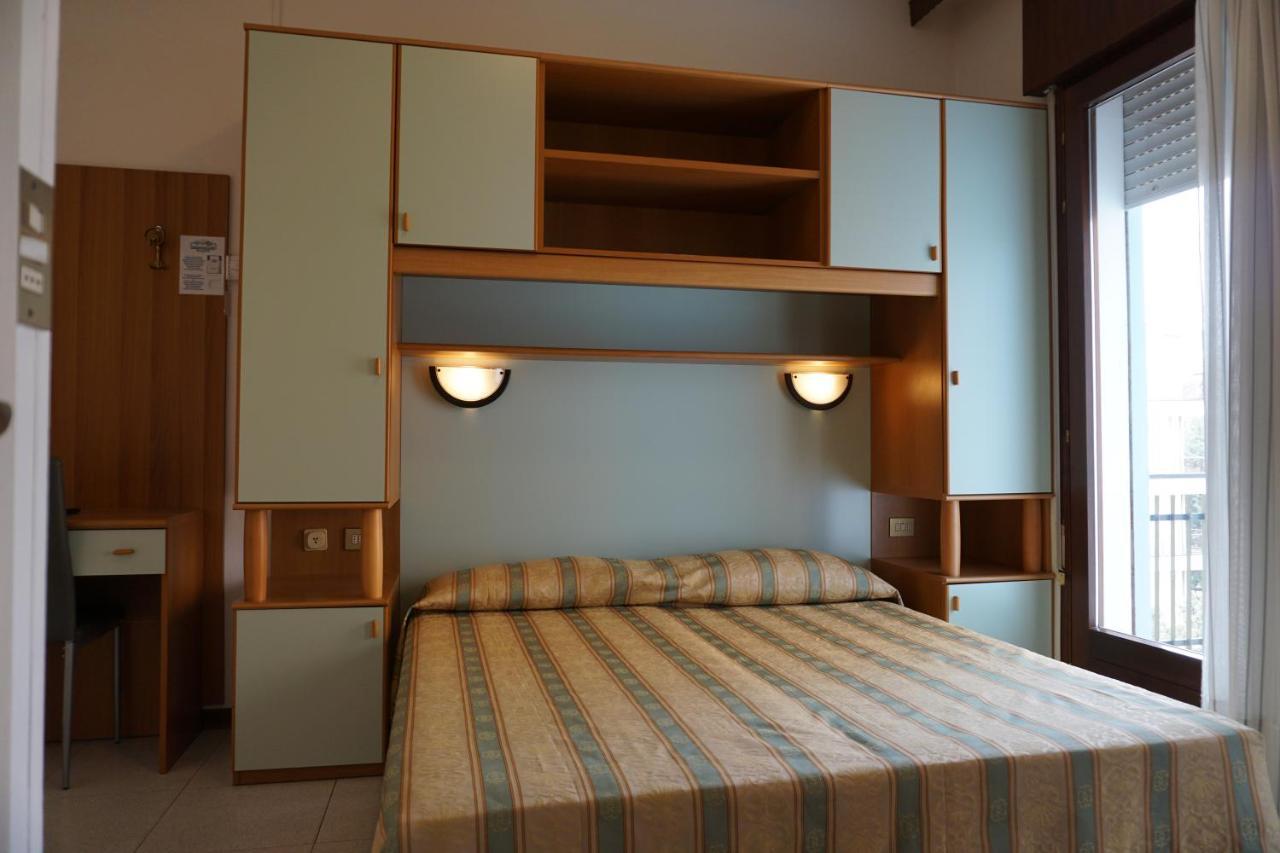 Double Room,1258316542:JPEG