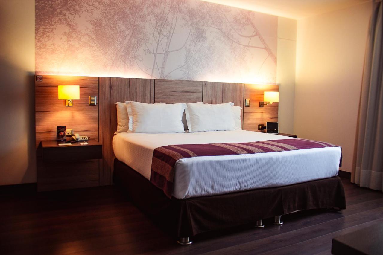 Quarto Premium com Cama King-size
