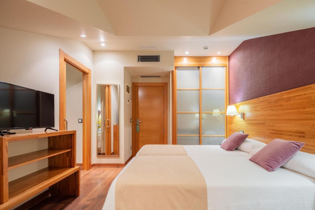 Quadruple Room,1589108789:JPEG