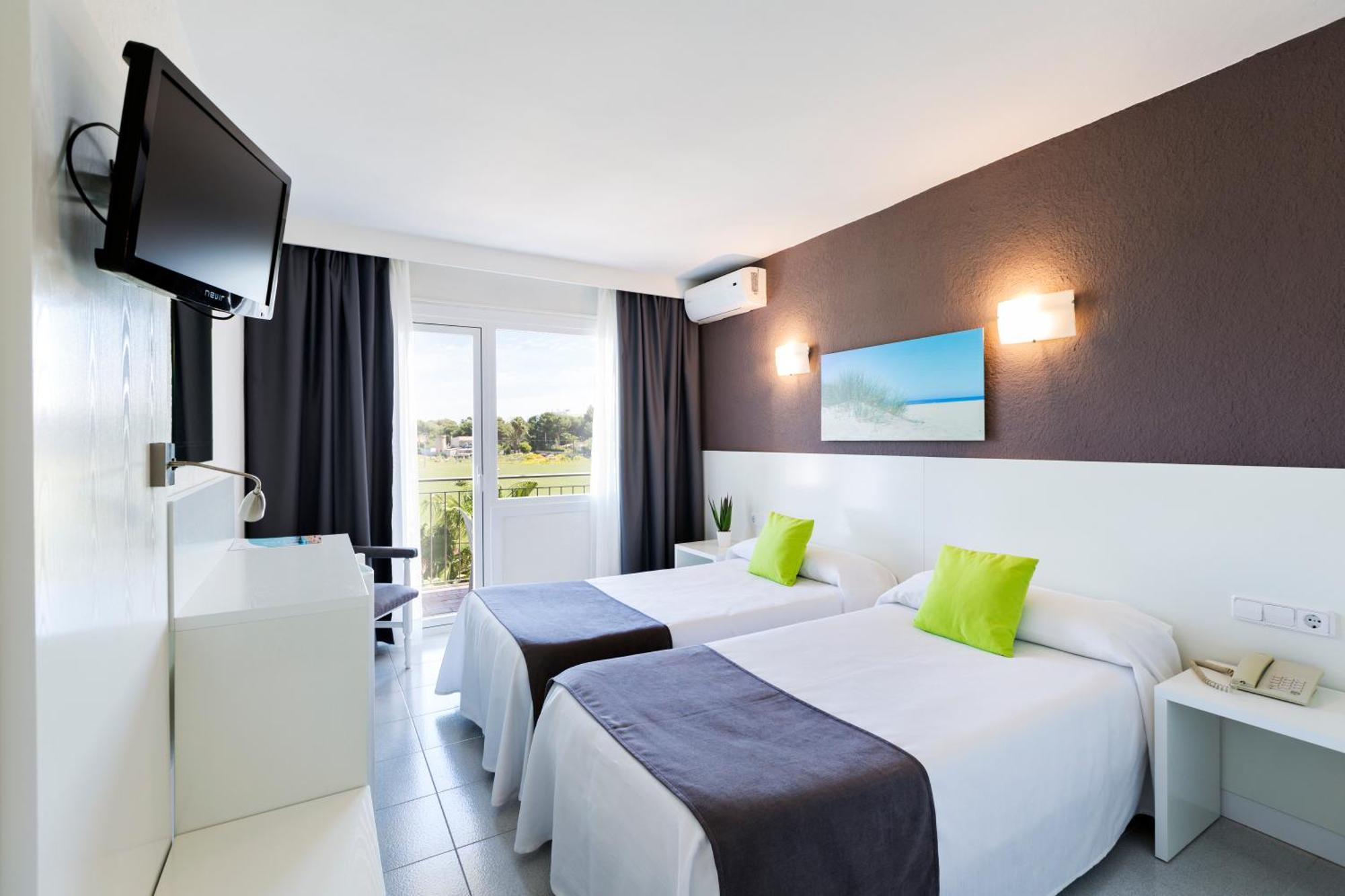 Tweepersoonskamer met 2 Aparte Bedden