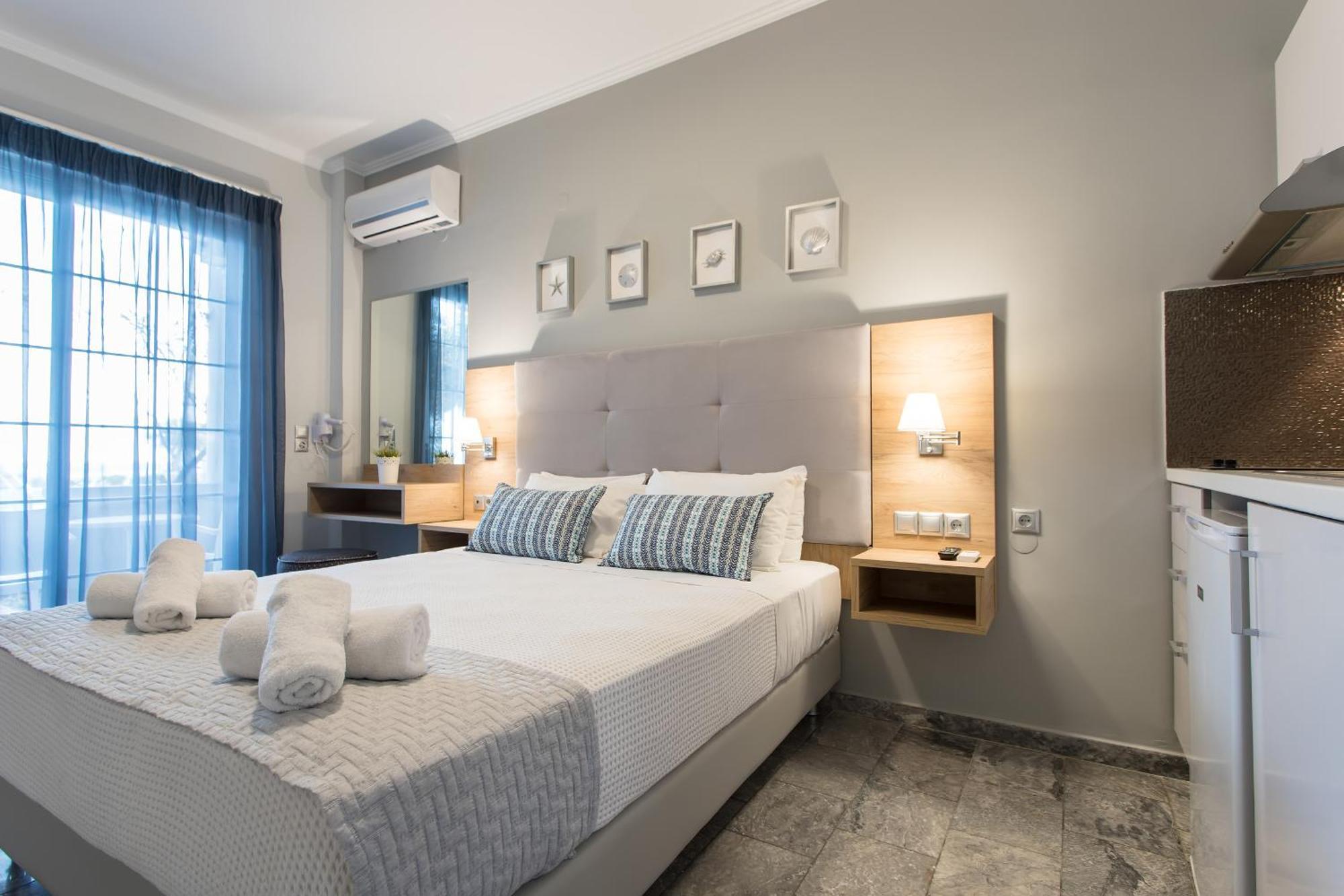 Junior Suite with Private Pool,1273260811:JPEG