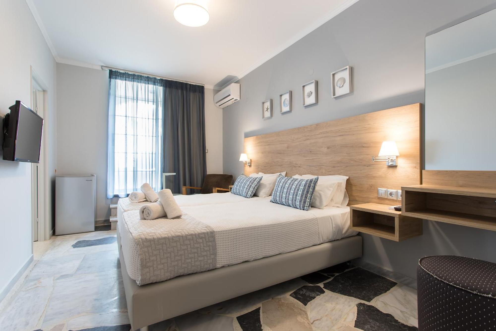 Deluxe Two-Bedroom Apartment with Garden View,1273260982:JPEG