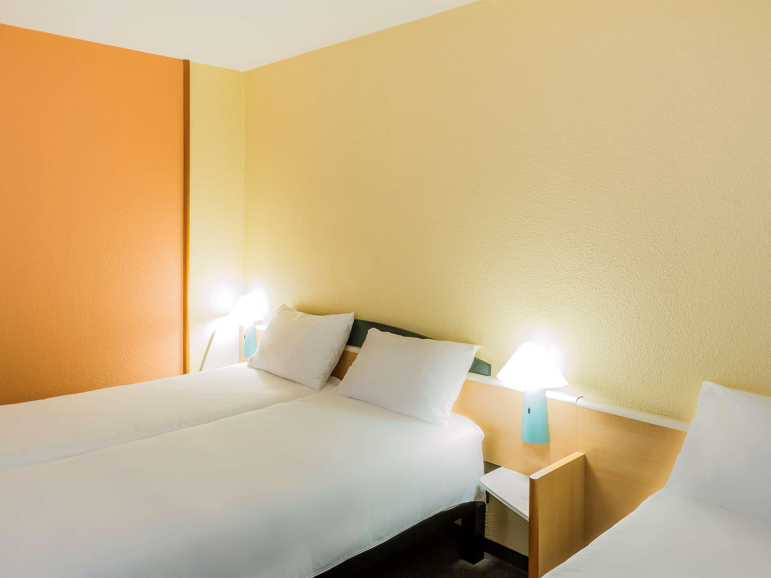 Chambre Standard avec Lit Double et Lit Simple - Non-Fumeurs