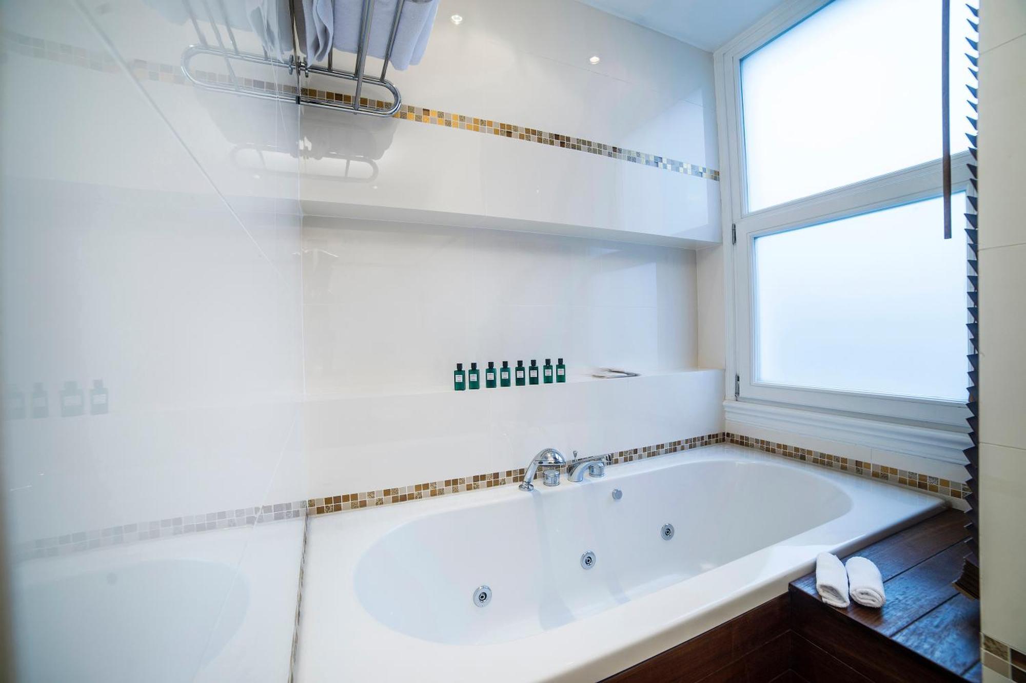 Suite met Balkon en Uitzicht op Zee - Rookvrij