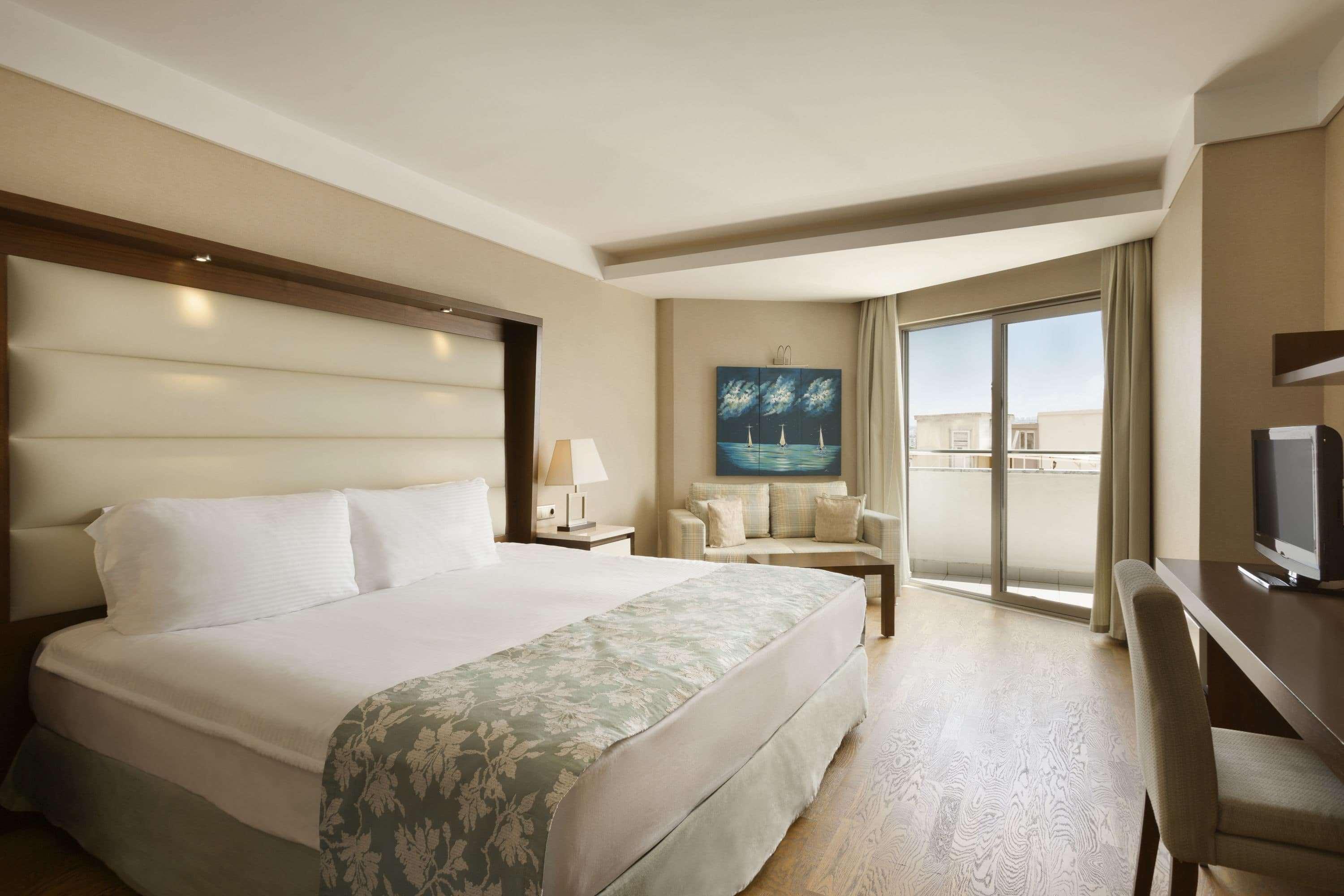 Deluxe Room Side Sea View
