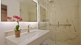 King Room - Non-Smoking