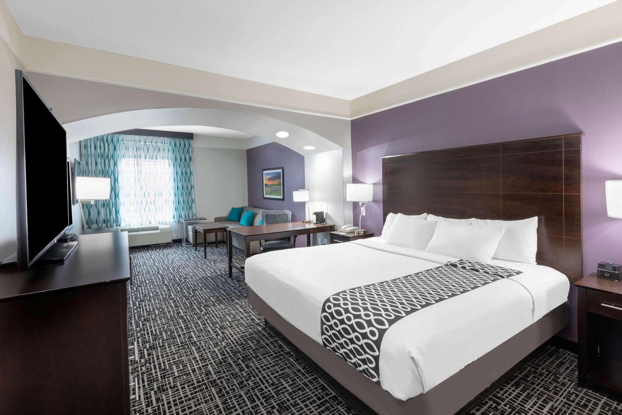 Executive King Room,1275958333:JPEG