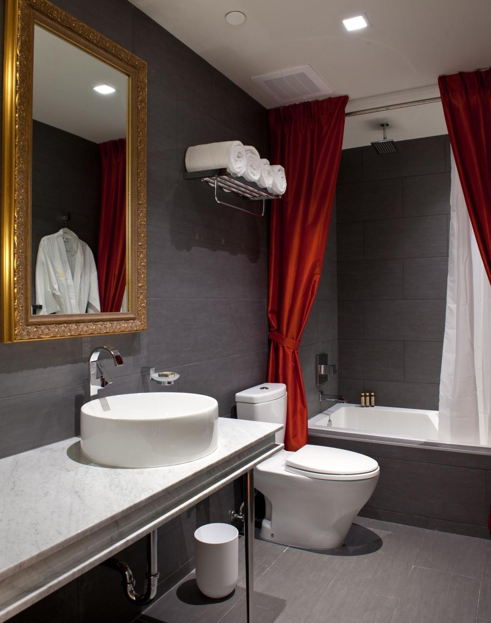 Quarto com Cama King-size - Sem Taxa de Resort