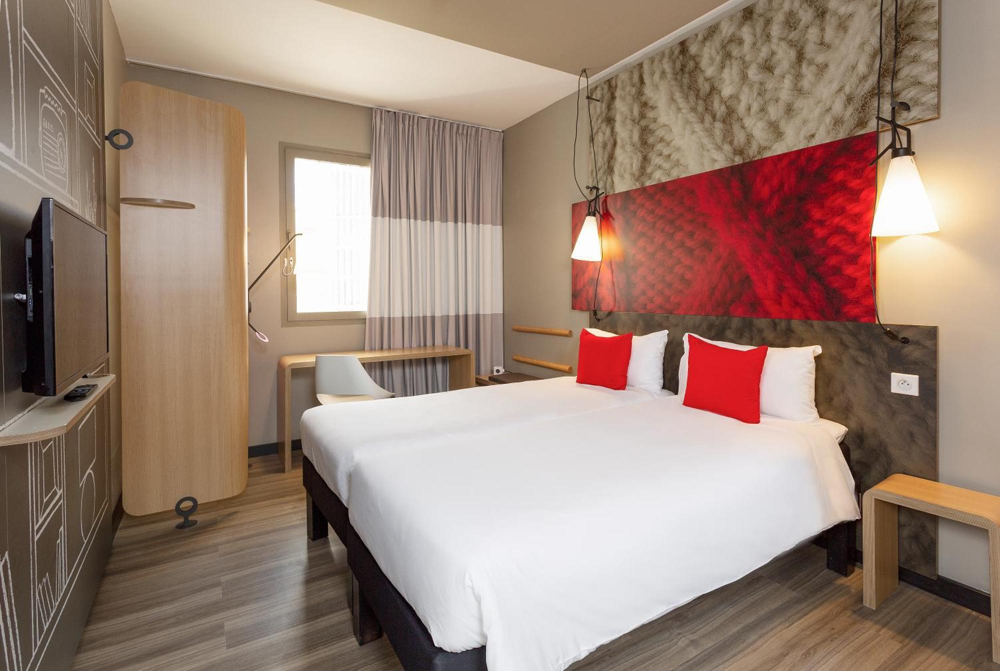 Standard Room 3 Single Beds