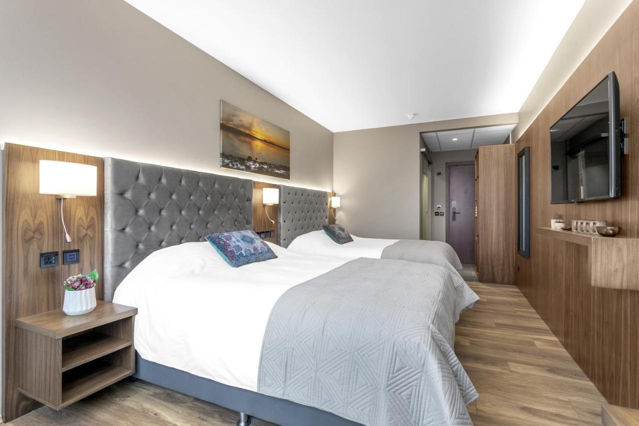 Standard Queen Room Two Queen Beds