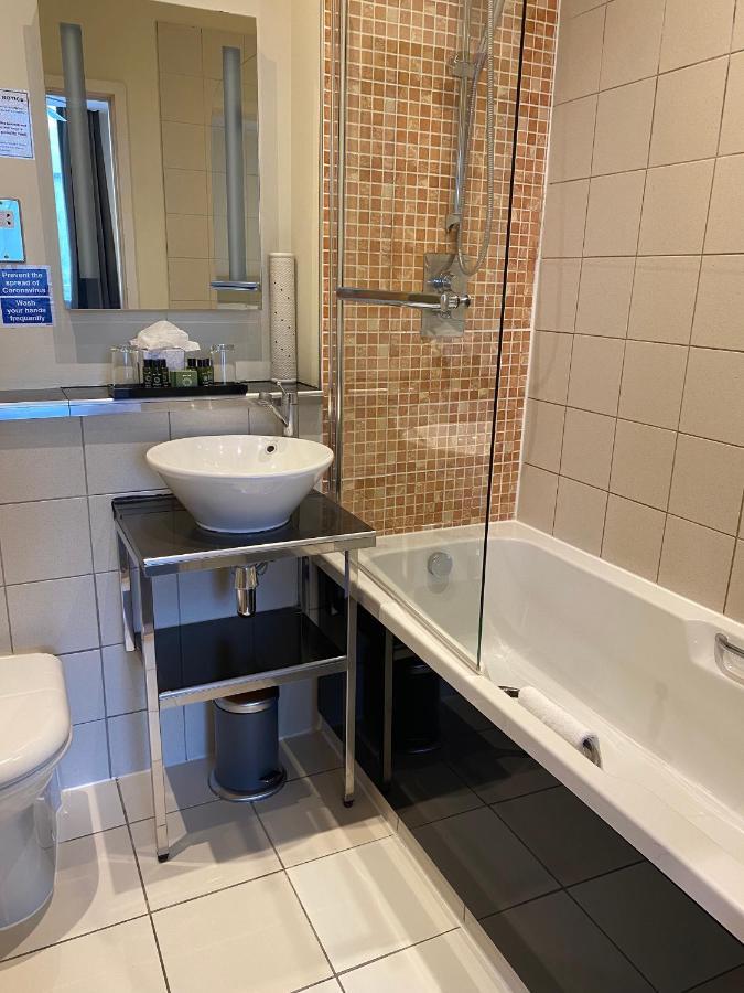 Double Executive Studio