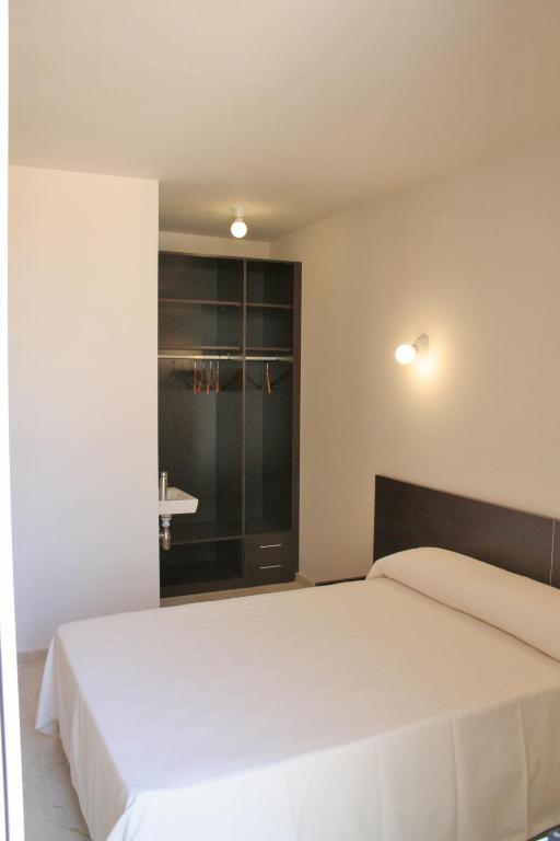 Apartment (4 Adults),13209288:JPEG