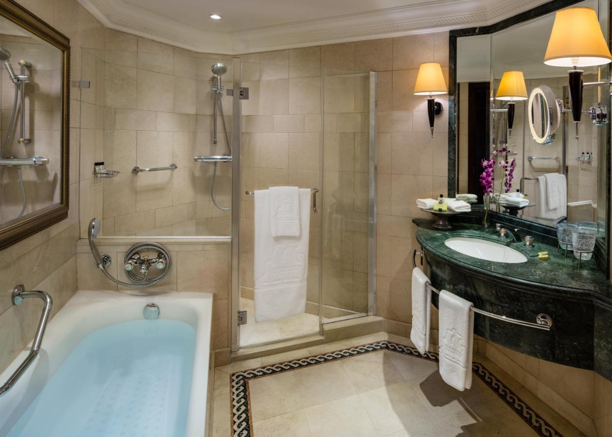 Premium King Room Pool Sea View Smoking