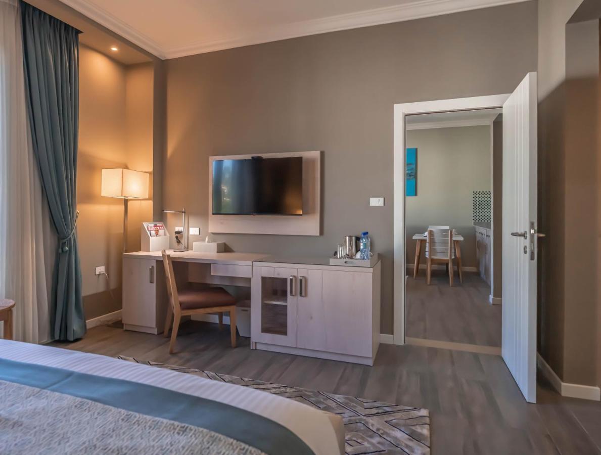 Premium Suite